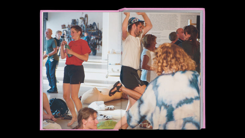 Lesebuch Revolving Histories – zu translokaler Performance Kunst Schweiz